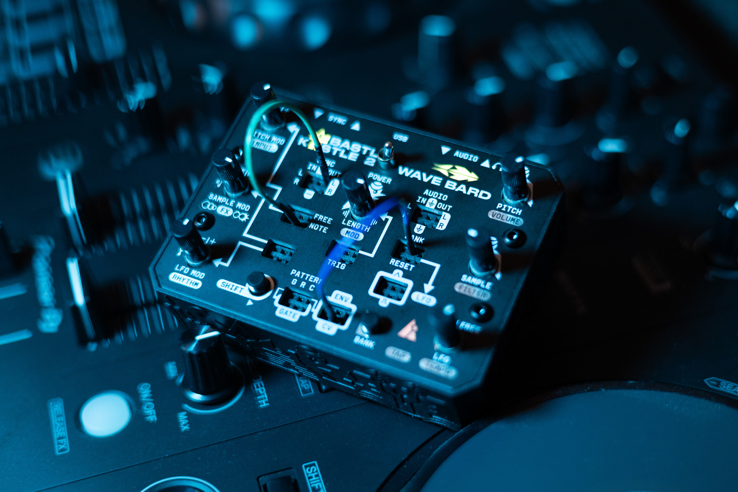 KASTLE セミモジュラー シンセ BASTL INSTRUMENTS Bastl Instruments KASTLE DRUM 超小型モジュラー・ドラム