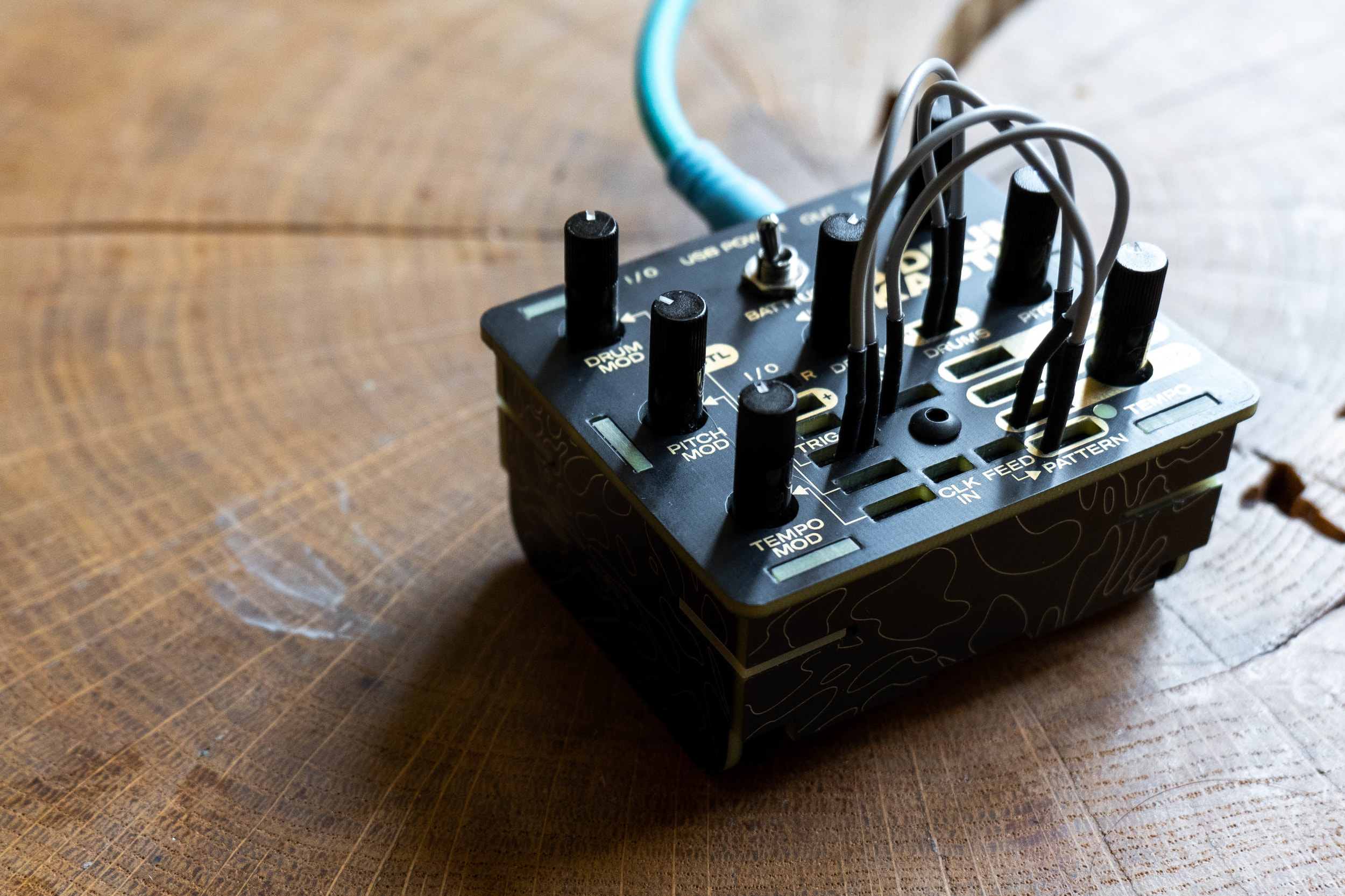 Bastl Kastle Drum – Discover rhythm on a tiny patchable