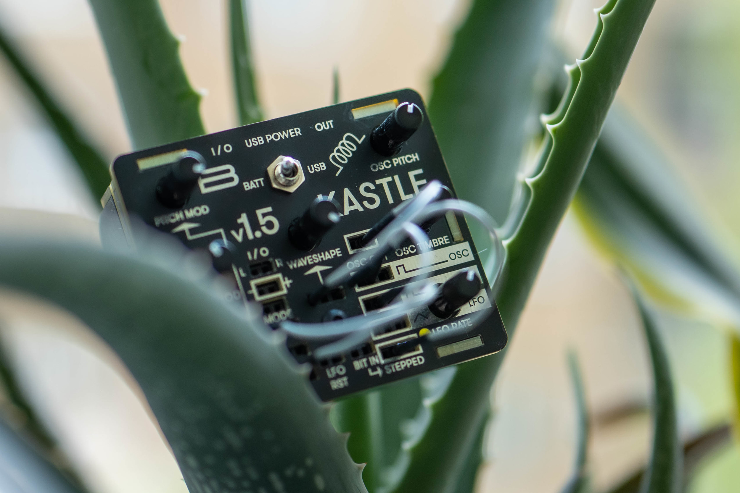 Bastl Kastle v1.5 – Experiment with lo-fi anywhere with this 